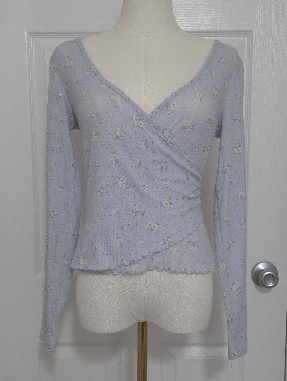 ♡ Blue Floral Wrap Top ♡